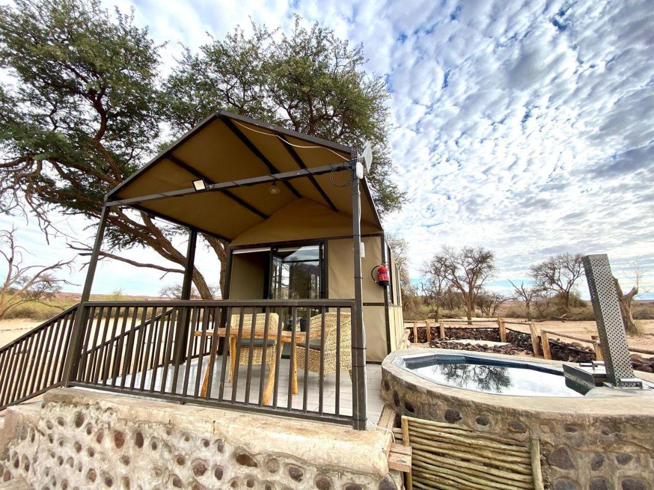 Brandberg White Lady Lodge Uis Exteriör bild