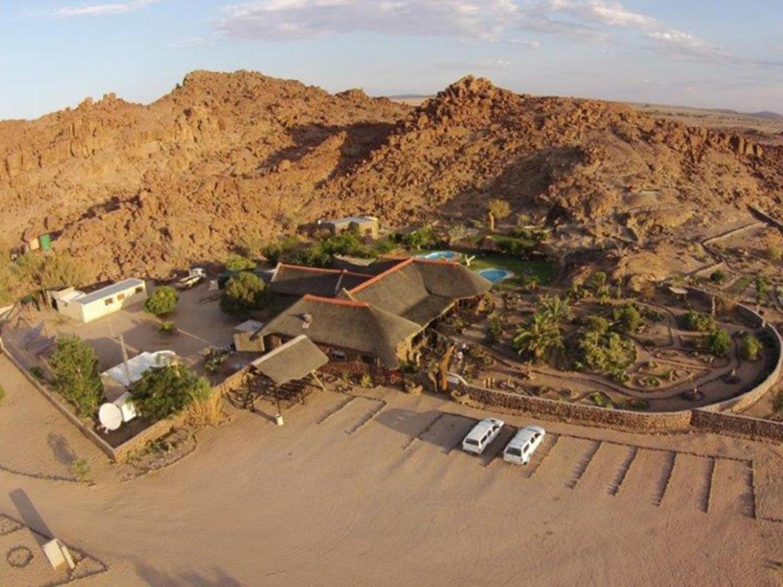 Brandberg White Lady Lodge Uis Exteriör bild